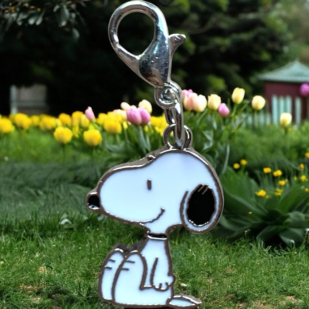 Snoopy Dog Charm for bracelets, keychains, & etc Charlie Brown - Picture 2 of 2